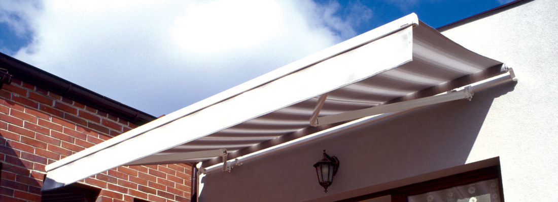 Patio awnings - facts, myths and types