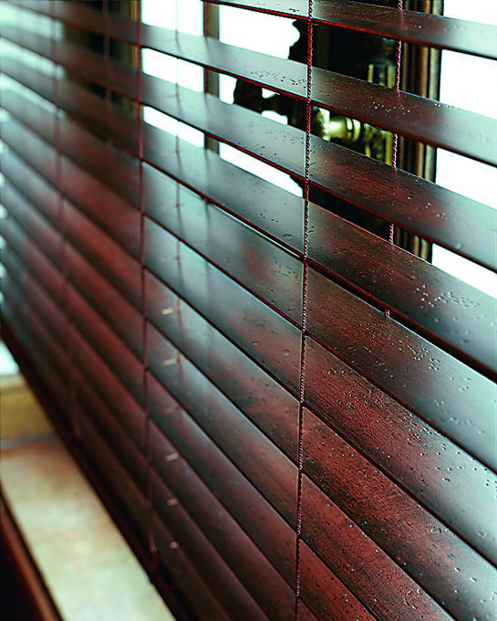 Kenmerken Wooden blinds 50mm, rope ladder